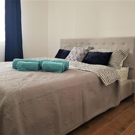 Apartman Astra Sremska Mitrovica Exteriör bild