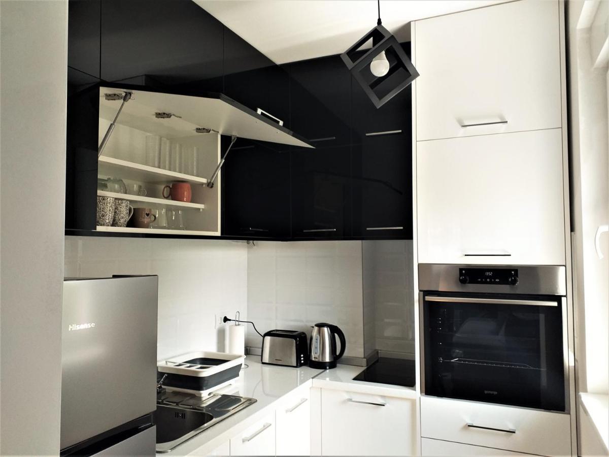 Apartman Astra Sremska Mitrovica Exteriör bild