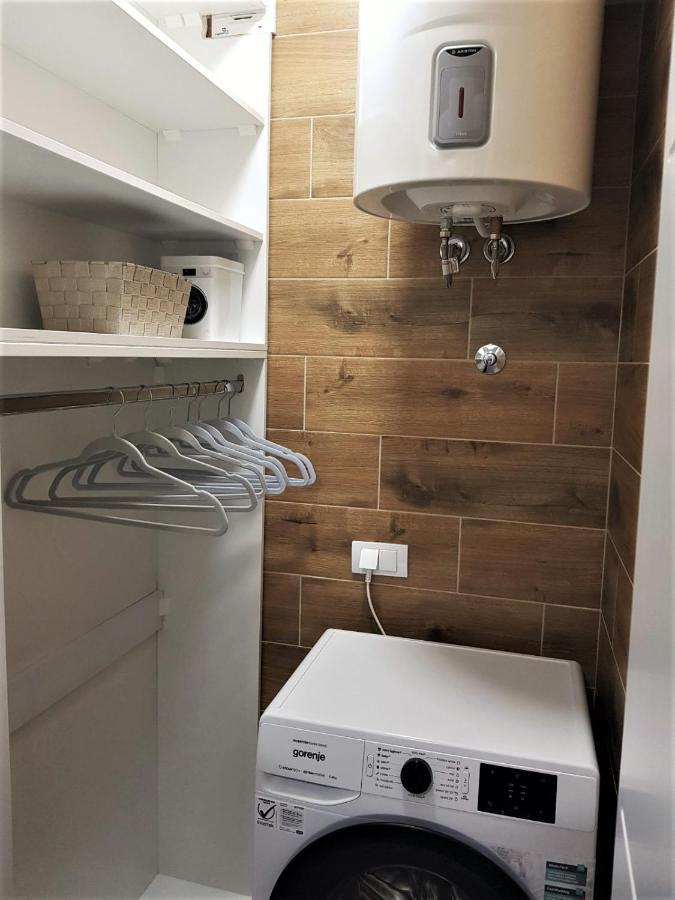 Apartman Astra Sremska Mitrovica Exteriör bild