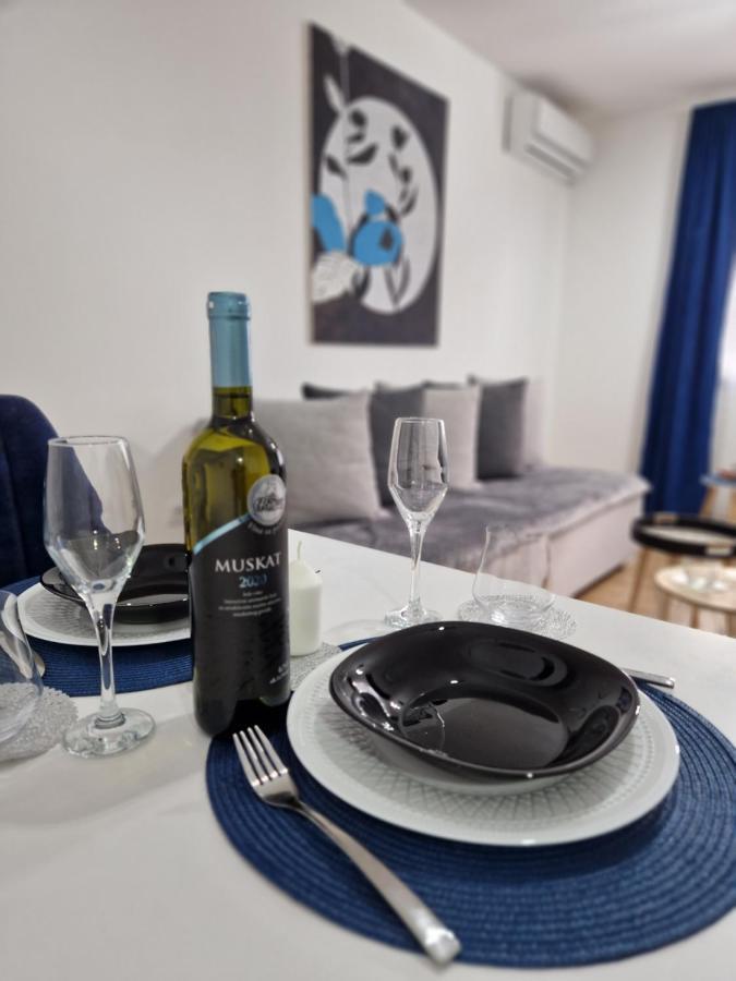 Apartman Astra Sremska Mitrovica Exteriör bild